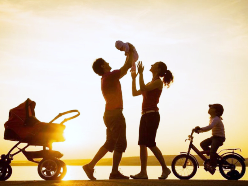 Счастливая семья